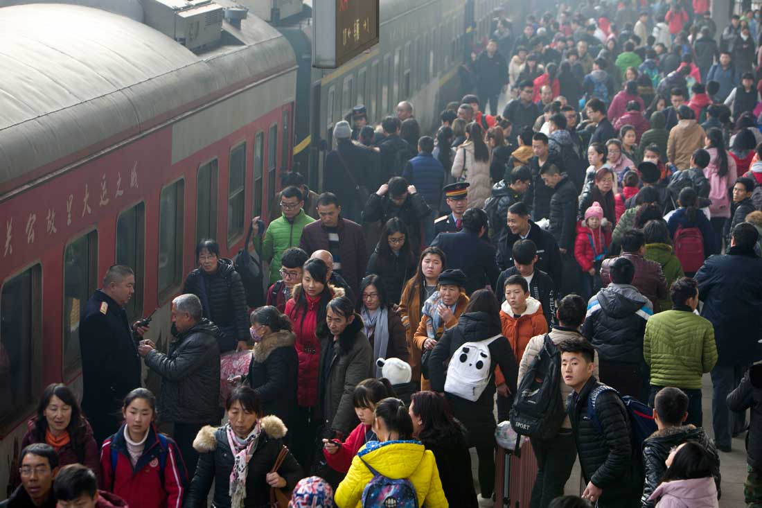 中國鐵路迎來元旦小長假返程客流高峰