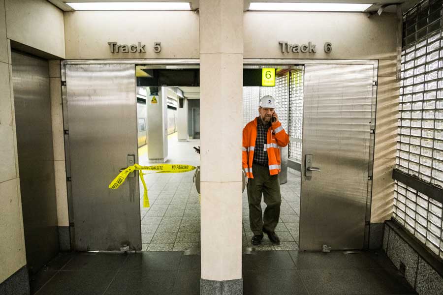 紐約一起列車出軌事故致103人受傷