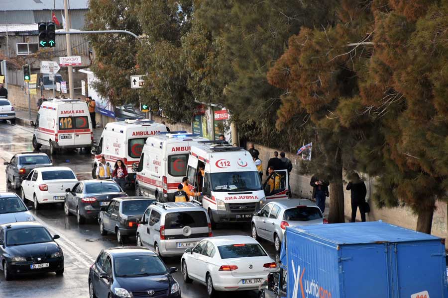 土耳其海濱城市汽車炸彈襲擊致十餘人死傷