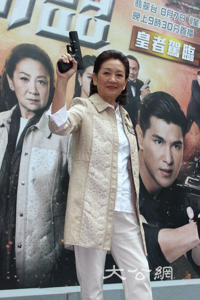 鮑起靜入無線始知要減肥