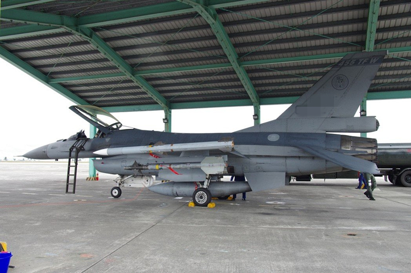 台军演意外不断 今又传一架F-16失联