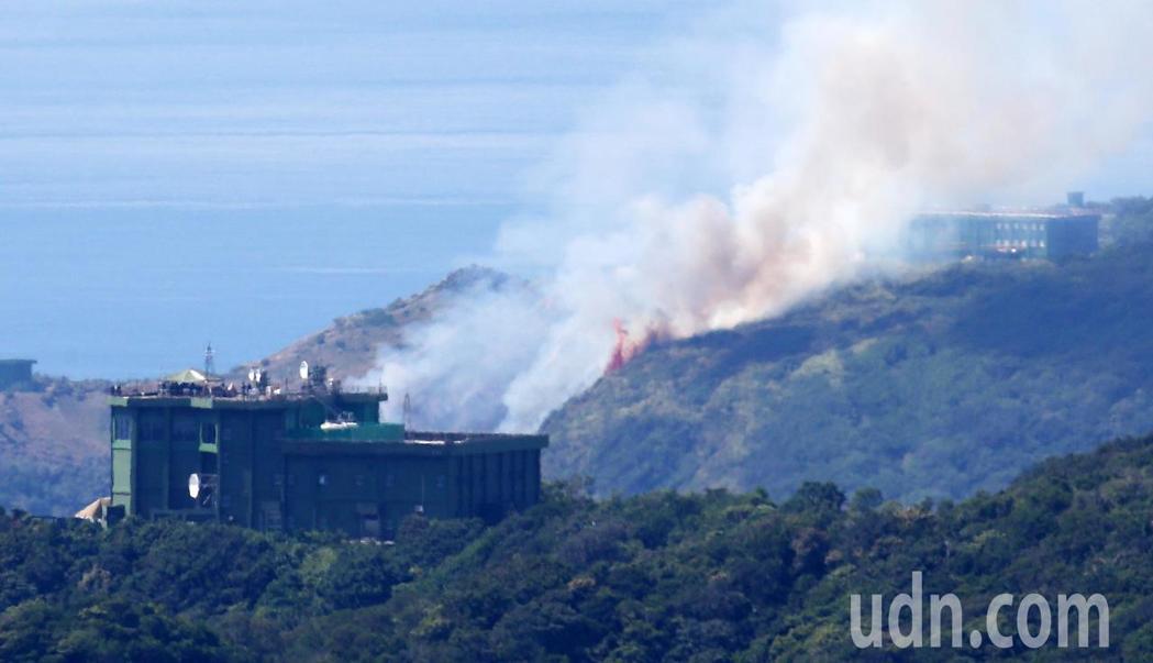 台军演又出意外 靶机发射造成火烧山