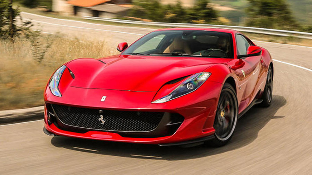 驾驶法拉利如腾云驾雾