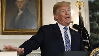 特朗普搬起“压舱石”砸了自己脚