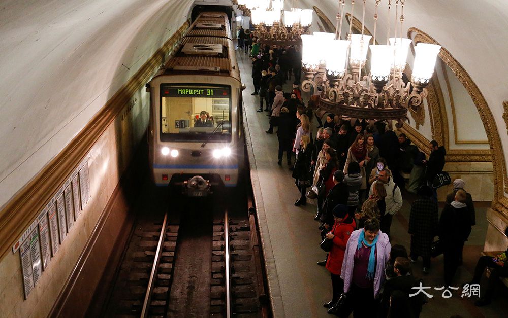 华“一带一路”沿线承包万亿工程