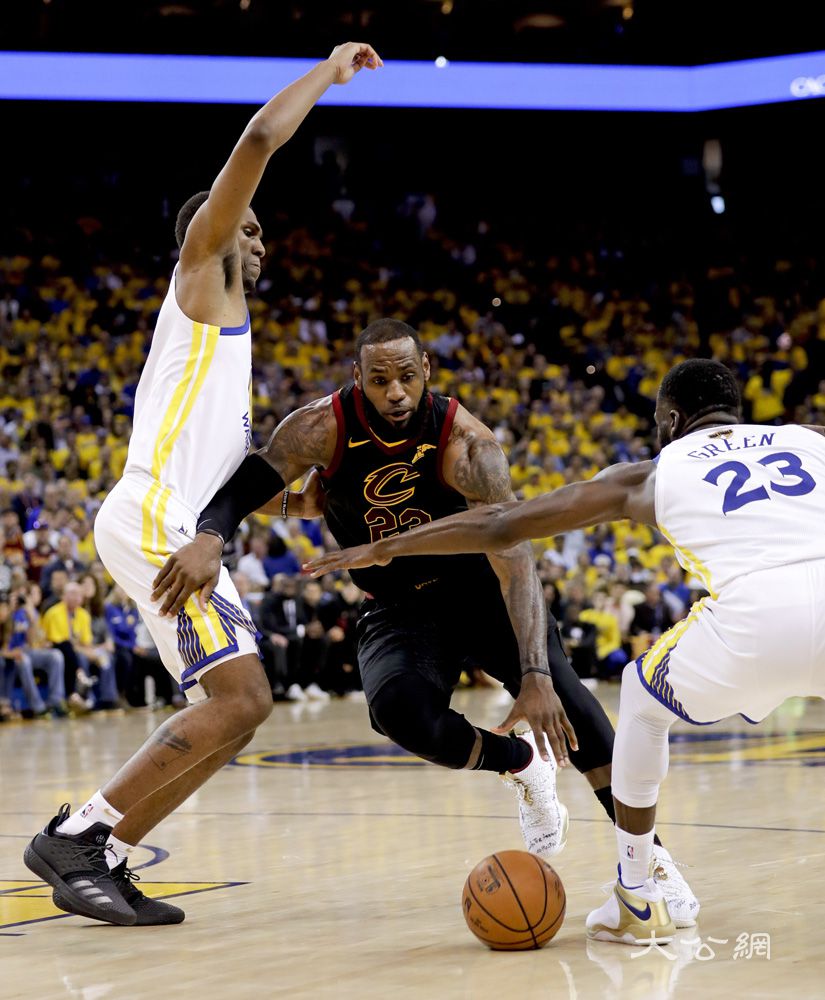 勒邦占士喜悲参半