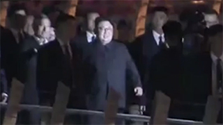朝美峰会 |金正恩夜游新加坡 参观金禧桥