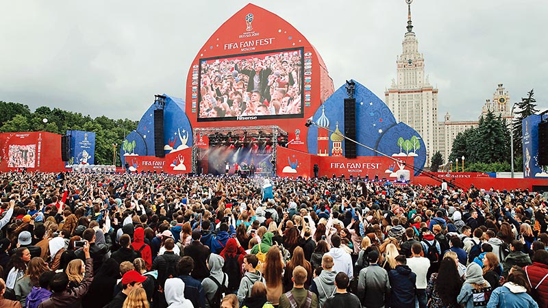 世杯气氛越来越浓 俄罗斯充满足球狂热