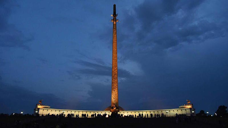 世界杯即将拉开帷幕 俄罗斯民众已提前开始狂欢