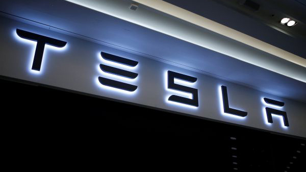 特斯拉将裁员近一成 马斯克：为降低成本实现盈利