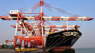 为什么要进一步扩大进口？听听李克强怎么说！