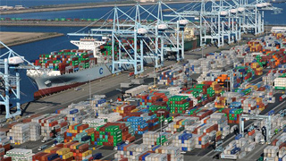 美国公布对华商品加税清单 中方：将立即同等回应