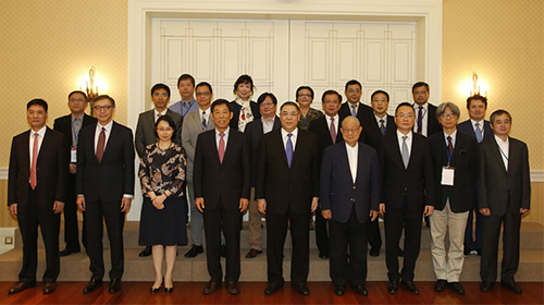 崔世安：融入湾区发挥旅业优势