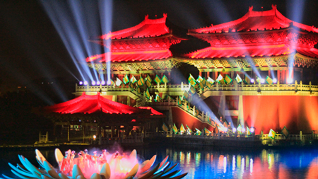 宋词新编丝丝入扣 一日梦回千年