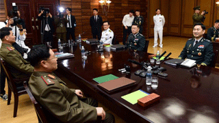 传朝韩商后撤重型武器 韩国防部：假消息