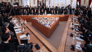 日媒：中方提议12月再次举行中日韩首脑会谈