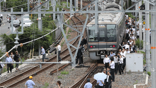 日本大阪发生6.1级地震 至少造成3人死亡
