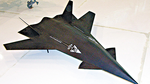 中国无人隐形战机首度曝光 或成全球首款第六代战机