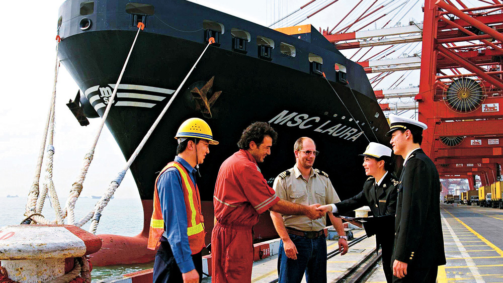 ﻿深圳港谋升级与港共建自贸港 瞄准国际航运中心