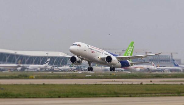 两架C919上海西安同步试飞 停飞传闻不攻自破
