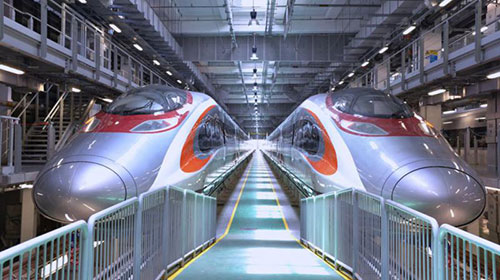 坚持衷爱，丰盛人生─香港的声音大使王欣