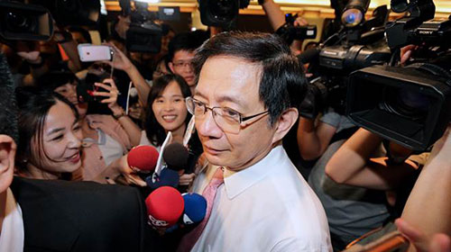 台湾作家揭露蔡英文为何怕管中闵任台大校长