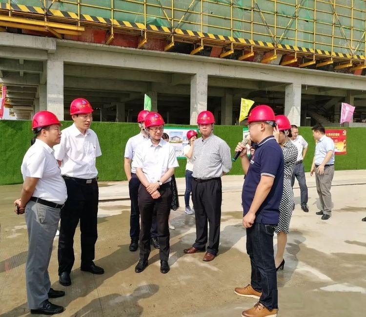 中小城市经济发展委员会莅临郑州中物科技园考察调研