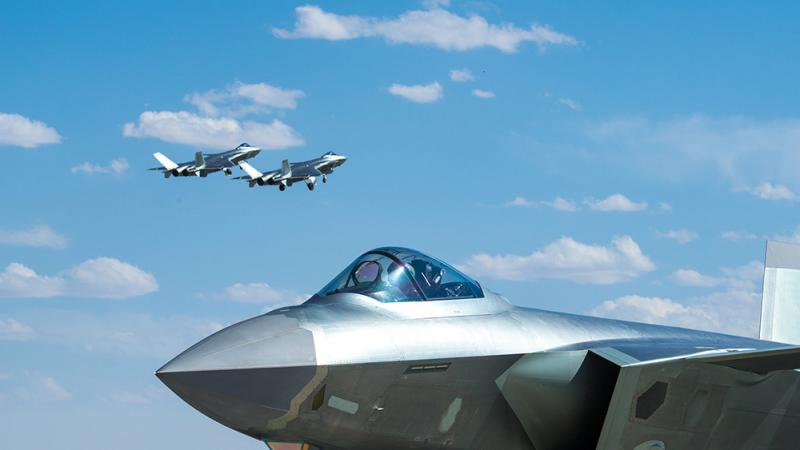 歼20成最快五代战机 一分钟巡航52公里超越F22