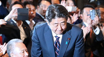 日本经济或走向“最糟糕剧本”？安倍连任后难题堆积如山