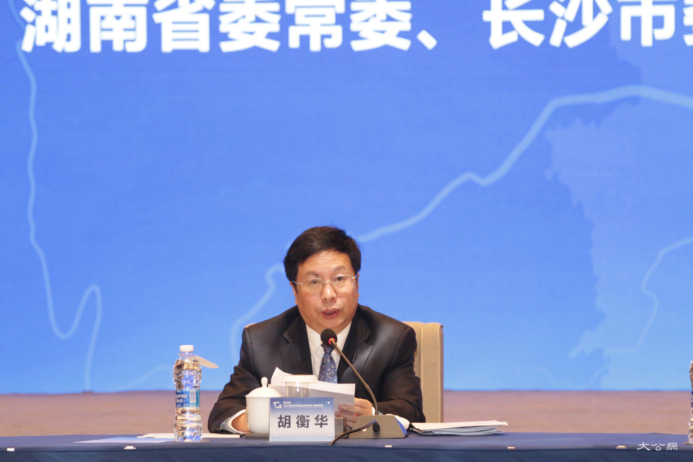 长江中游城市群：齐心共建经济增长第四极