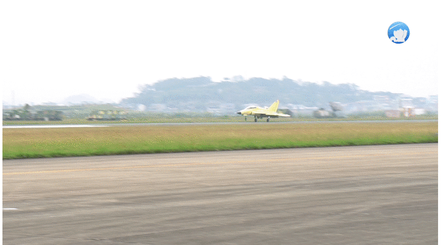 中国FTC-2000G多用途战机首飞成功 属外贸出口型