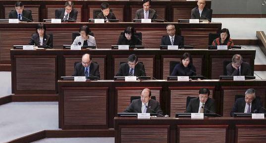 检讨风灾│张建宗称预警成效好 吁市民谅解善后工作