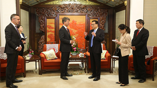 李克强会见宝马集团董事长：中国推进开放不仅是“说到”，更是“做到”