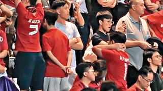港队友谊赛再有球迷嘘国歌 市民:《国歌法》立法刻不容缓