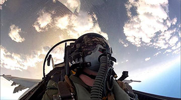 美军今后数十年空中主力 史上最贵战机F35全面停飞