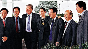 勾连“台独”背靠“美金” 李卓人卖国早已原形毕露