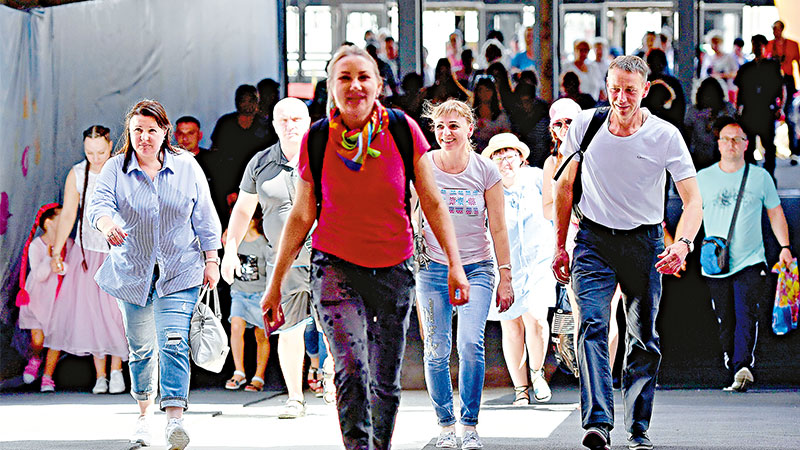 多国抛售美债！人民币对美元汇率中间价报6.9103元 上调16点