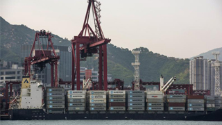 外国对华投资逆势增长 外交部:中国经济基本面长期向好