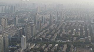雾霾持续加重 河北10城启动重污染天气II级应急响应