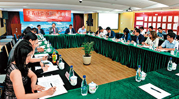 港珠澳大桥通车实现“一小时生活圈” 港青逐梦大湾区