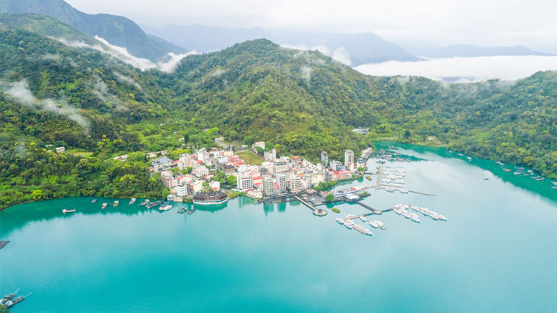 人民日报海外版：民调背后的主流民意，台当局懂吗？