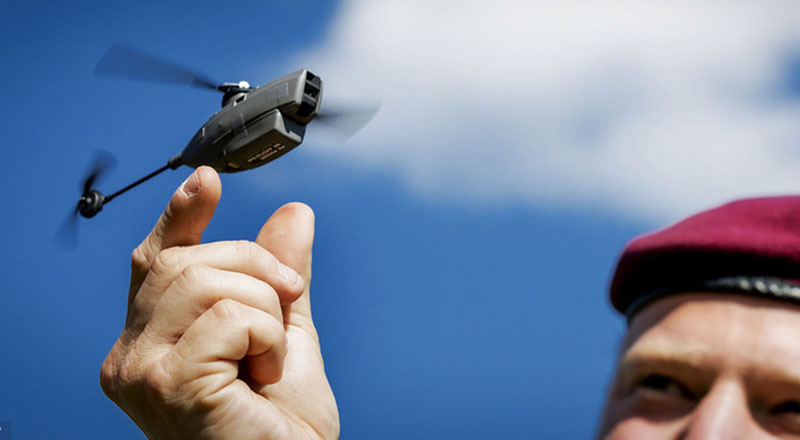 靠意念控制3架无人机 美军研究脑部植入装置实用化