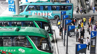 36分55秒09！港珠澳大桥通车日首发团“初体验”