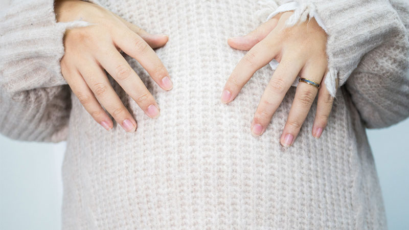 女教师因“插队”怀孕被单位辞退，能否获赔？