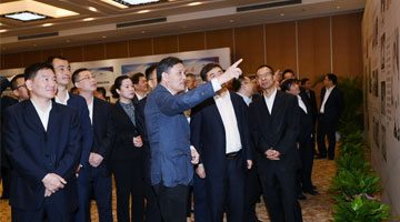 万向举行创始人鲁冠球周年纪念活动