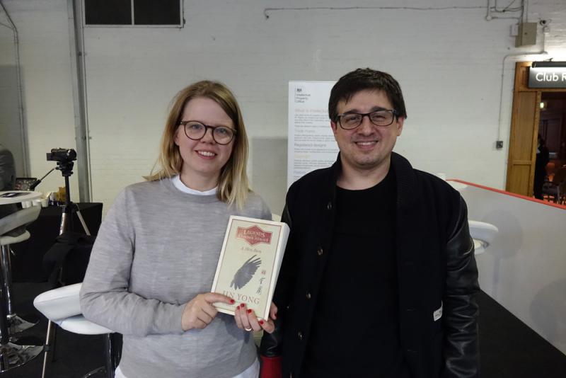 ﻿中瑞合璧英译 释江湖快意恩仇