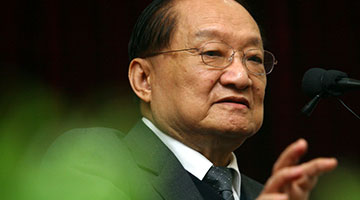 ﻿以“武”会友 与梁羽生惺惺相惜