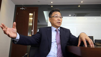 乘开放东风 林德兴靠 “脑”成就事业