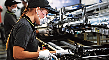 贸易战冲击浮面亚洲制造业响警号 学者：实际冲击尚未到来