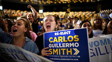 美国最热中期选举注册投票率飙升 民主党有望夺回众院